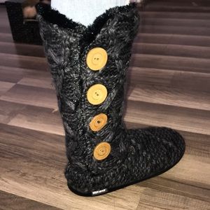 NWOT MUK LUKS Boots